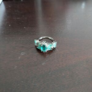 Elegant Silver and Green Gemstone Ring